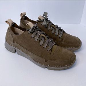 Trail Hike Shoes | NWOT Forest Green Tri Spark Clarks Women's Sneaker | Size 7.5
